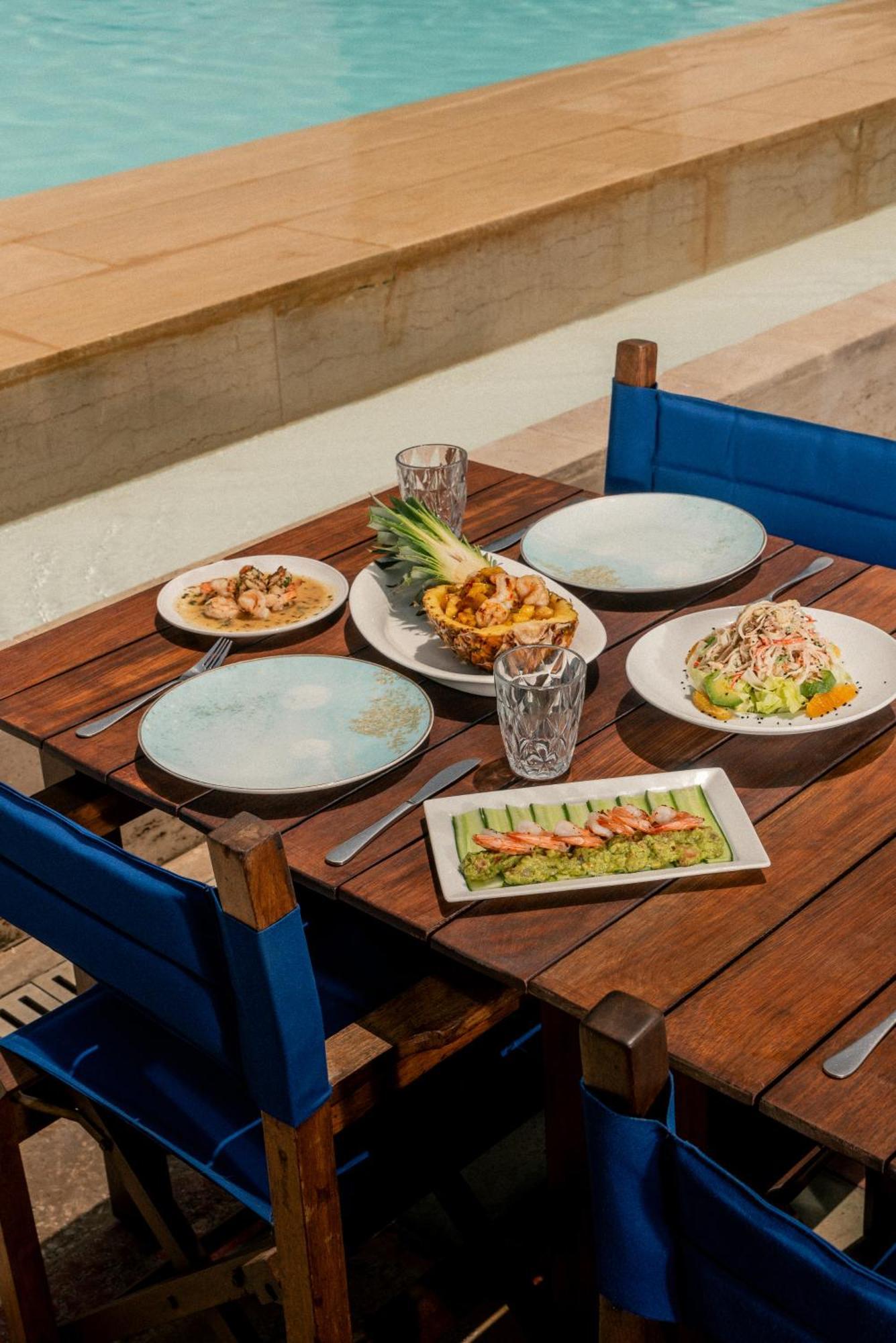 Hotel Saint Georges Beirut Al Marfa' 외부 사진