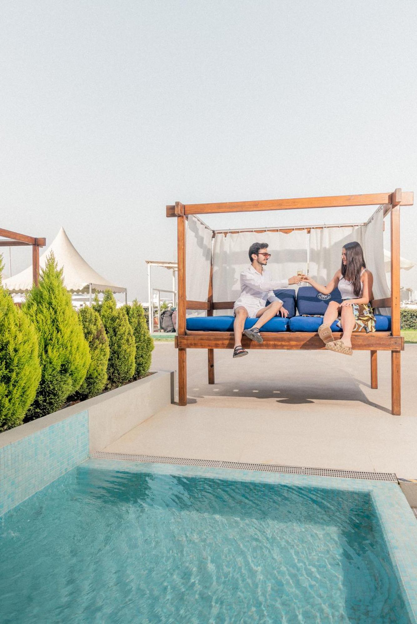 Hotel Saint Georges Beirut Al Marfa' 외부 사진