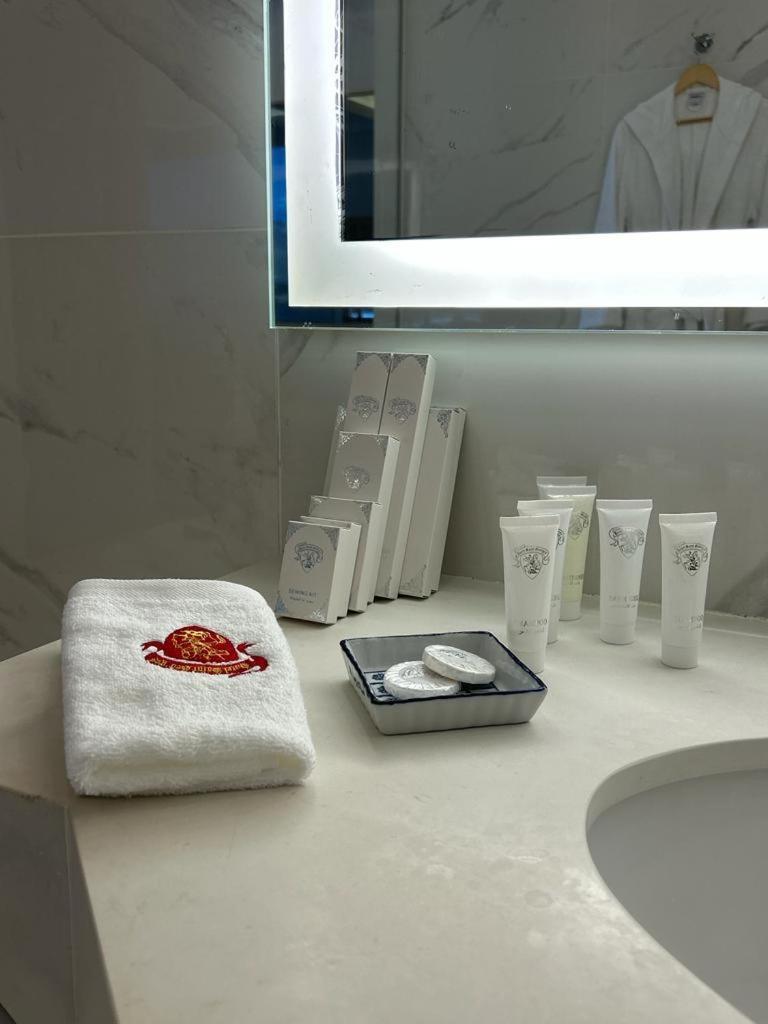 Hotel Saint Georges Beirut Al Marfa' 외부 사진
